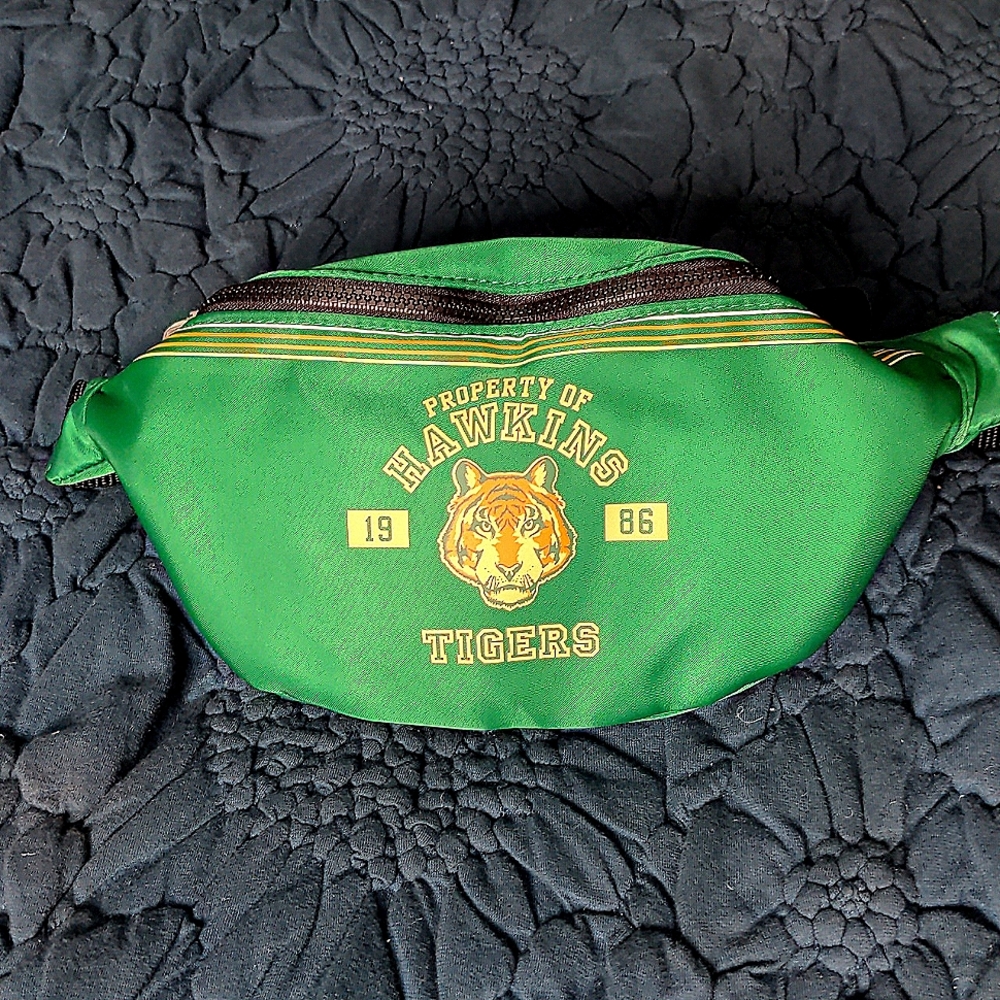 Stranger Things X Mac Cosmetics Fanny Pack Hawkins Tigers 1986 New in bag